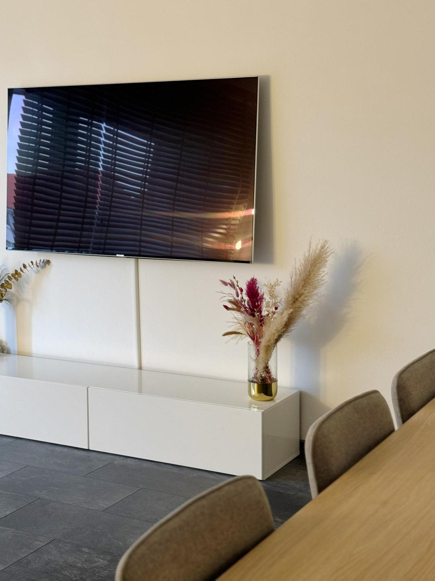90M2 I Central I Netflix I Wifi I Free Parking I Lia Apartments Hannover Exteriör bild
