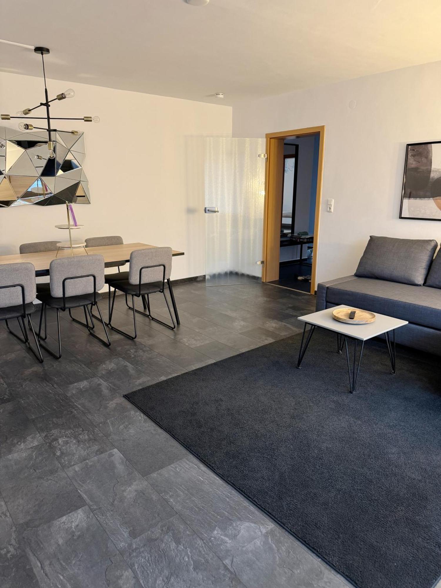 90M2 I Central I Netflix I Wifi I Free Parking I Lia Apartments Hannover Exteriör bild